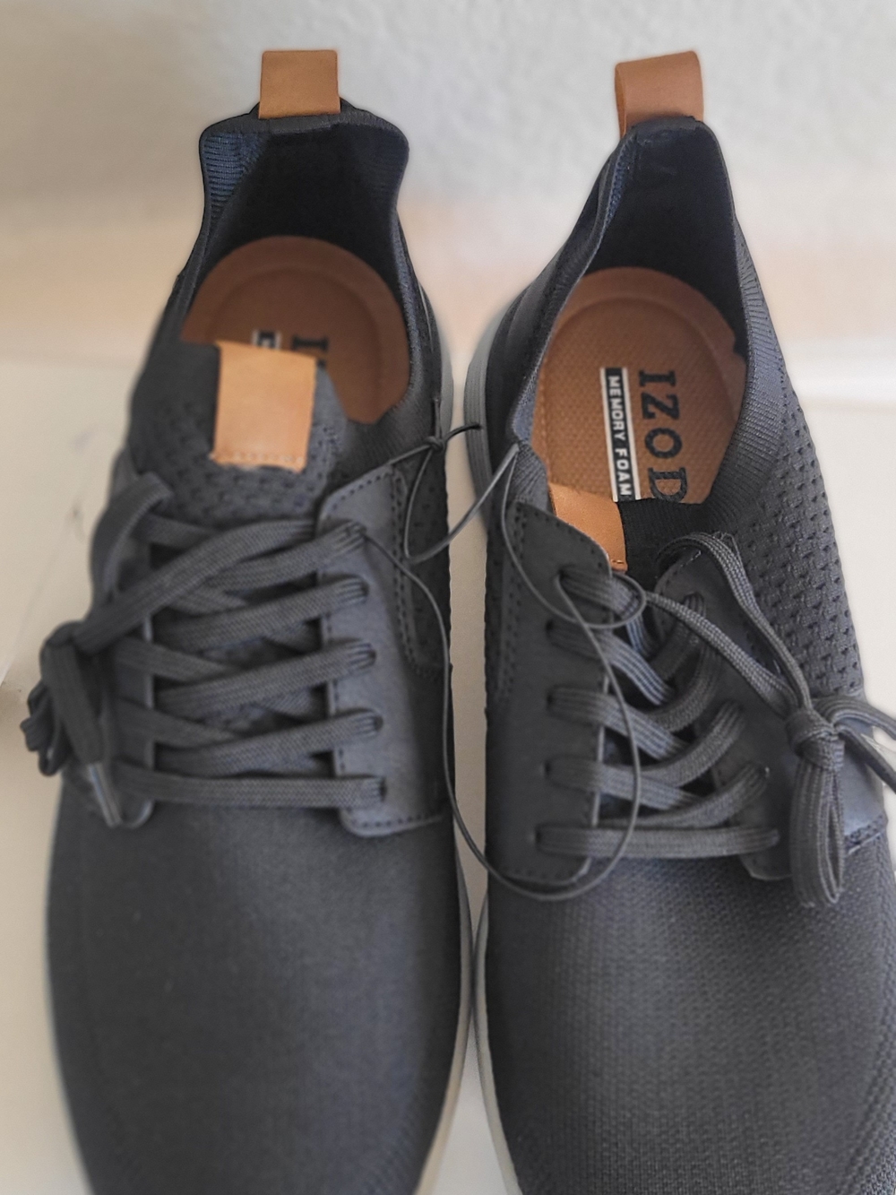 IZOD Men's Black Casual Knit Lace-Up Sneakers